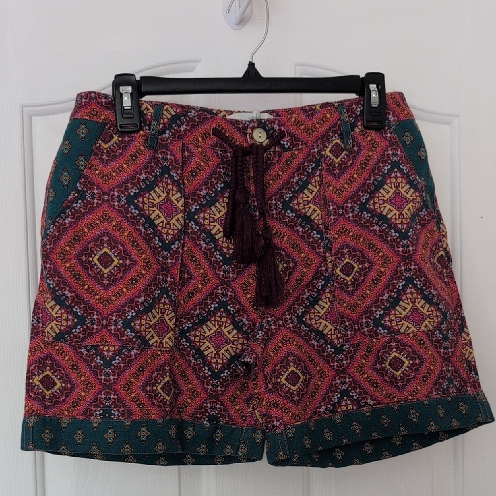 Sundance Pink and Green Patterned Women's Shorts